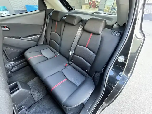 マツダ デミオ 13S ツーリング 滋賀県 2016(平28)年 5.6万km ジェットブラックマイカ 純正ナビ/(CD/DVD/Bluetooth/USB/フルセグTV)/バックカメラ/ETC/シートヒーター/電動格納ミラー/ドライブレコーダー/ヘッドアップディスプレイ/ステアリングスイッチ/プッシュスタート/スマートキー/オートライト/LEDヘッドライト