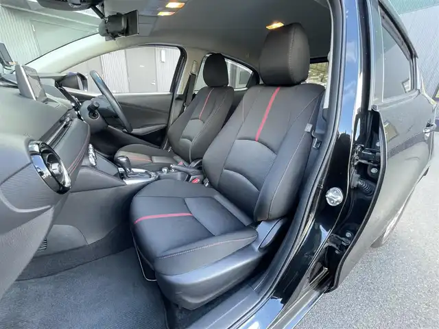 マツダ デミオ 13S ツーリング 滋賀県 2016(平28)年 5.6万km ジェットブラックマイカ 純正ナビ/(CD/DVD/Bluetooth/USB/フルセグTV)/バックカメラ/ETC/シートヒーター/電動格納ミラー/ドライブレコーダー/ヘッドアップディスプレイ/ステアリングスイッチ/プッシュスタート/スマートキー/オートライト/LEDヘッドライト