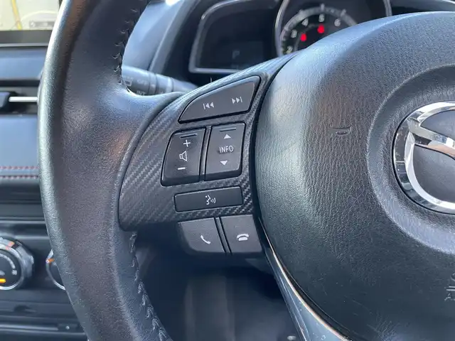 マツダ デミオ 13S ツーリング 滋賀県 2016(平28)年 5.6万km ジェットブラックマイカ 純正ナビ/(CD/DVD/Bluetooth/USB/フルセグTV)/バックカメラ/ETC/シートヒーター/電動格納ミラー/ドライブレコーダー/ヘッドアップディスプレイ/ステアリングスイッチ/プッシュスタート/スマートキー/オートライト/LEDヘッドライト