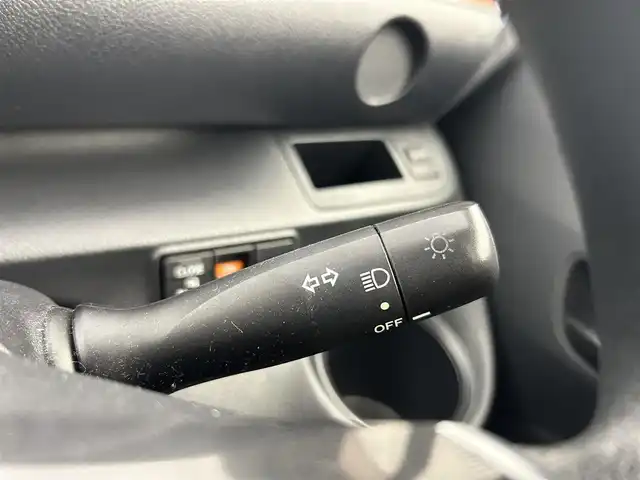 トヨタ シエンタ X 千葉県 2016(平28)年 3.5万km ブラックマイカ 禁煙車/純正メモリナビ/　CD/DVD/BT/ワンセグTV/片側パワースライドドア/バックカメラ/ビルトインETC/電動格納ミラー/リモコンキー/ステアリングスイッチ/純正フロアマット