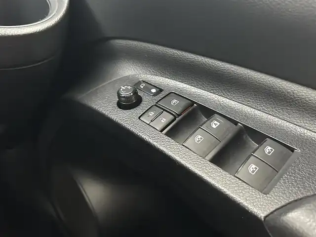 トヨタ シエンタ X 千葉県 2016(平28)年 3.5万km ブラックマイカ 禁煙車/純正メモリナビ/　CD/DVD/BT/ワンセグTV/片側パワースライドドア/バックカメラ/ビルトインETC/電動格納ミラー/リモコンキー/ステアリングスイッチ/純正フロアマット