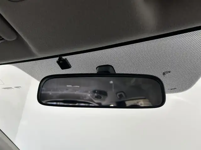 トヨタ シエンタ X 千葉県 2016(平28)年 3.5万km ブラックマイカ 禁煙車/純正メモリナビ/　CD/DVD/BT/ワンセグTV/片側パワースライドドア/バックカメラ/ビルトインETC/電動格納ミラー/リモコンキー/ステアリングスイッチ/純正フロアマット