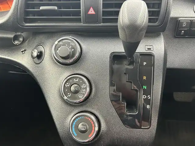 トヨタ シエンタ X 千葉県 2016(平28)年 3.5万km ブラックマイカ 禁煙車/純正メモリナビ/　CD/DVD/BT/ワンセグTV/片側パワースライドドア/バックカメラ/ビルトインETC/電動格納ミラー/リモコンキー/ステアリングスイッチ/純正フロアマット