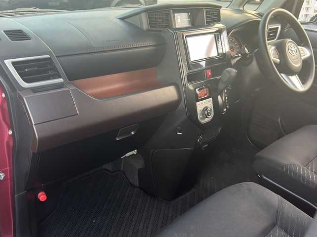 トヨタ タンク G S 沖縄県 2017(平29)年 6.8万km マゼンタベリーマイカM 純正ナビ/バックカメラ/ＥＴＣ/ドライブレコーダー/衝突被害軽減システム/コーナーセンサー/パワースライドドア/横滑り防止装置/レーンキープアシスト/Ｂｌｕｅｔｏｏｔｈ/ＣＤ /両側パワースライドドア/プッシュスタート/ワンオーナー