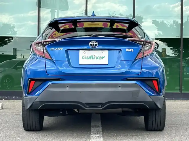 トヨタ Ｃ－ＨＲ G 和歌山県 2017(平29)年 5.3万km コバルトブルーメタリック 純正9インチナビ/フルセグTV/Bluetooth/CD/DVD/USB/バックカメラ/ビルトインETC/トヨタセーフティセンス/レーダークルーズコントロール/BSM/コーナーセンサー/ステアリングスイッチ/ハーフレザーシート/前席シートヒーター/LEDヘッドライト/オートライト/オートハイビーム/純正18インチAW/純正フロアマット/ドアバイザー/プッシュスタート/スマートキー