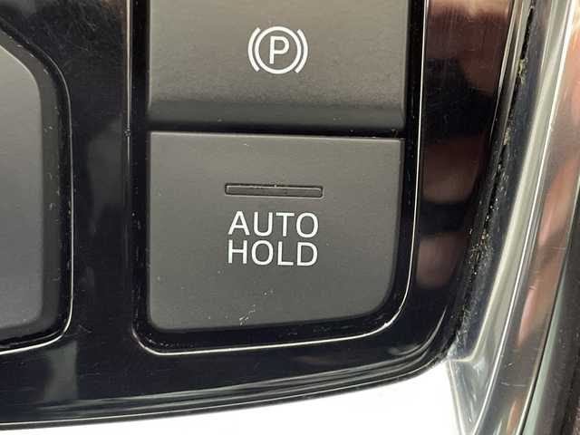 マツダ ＣＸ－８ XD Lパッケージ 神奈川県 2018(平30)年 4.3万km ソウルレッドクリスタルM ディーゼルターボ/シルバールーフレール/マツダコネクトナビゲーション/フルセグ　CD　DVD/Bluetooth　AUX/360度ビューカメラ/ヘッドアップディスプレイ/パワーバックドア/i-ACTIVSENSE/アドバンストスマートシティブレーキサポート/アダプティブLEDヘッドライト/ハイビームコントロールシステム/誤発進抑制制御/車線逸脱警報システム/車線逸脱抑制装置/全車速追従機能付きマツダレーダークルーズコントロール/スマートブレーキサポート/ブラインドスポットモニタリング/リアクロストラフィックアラート/前後センサー/アイドリングストップ/革シート/前席/2列目シートヒーター/前席パワーシート/運転席ポジションメモリー/革巻きステアリング/ステアリングヒーター/ステアリングスイッチ/純正前方ドライブレコーダー/純正ETC/電動パーキングブレーキ/オートブレーキホールド/プッシュスタート/スマートキー/LEDヘッドランプ/オートライト/フロントフォグランプ/純正19インチアルミホイール/純正リアスポイラー