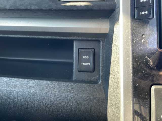 ダイハツ タント カスタム X トップED SA Ⅲ 新潟県 2017(平29)年 10.4万km パールホワイトⅢ ＊純正ナビ/＊バックカメラ/＊Bluetoothオーディオ/＊ドライブレコーダー/＊LEDライト/＊Autoライト/＊片側パワースライドドア/＊ハーフレザーシート/＊電動格納ミラー/＊純正フロアマット/＊純正アルミホイール/＊横滑り防止装置/＊盗難防止装置/＊衝突被害軽減ブレーキ