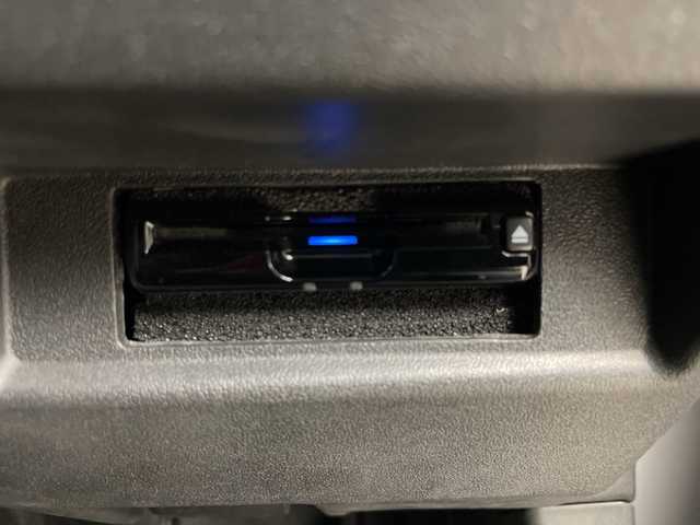 スズキ ジムニー XC 道央・札幌 2021(令3)年 1.7万km ピュアホワイトP ・4WD/・5速ＭＴ/・社外ディスプレイオーディオ（CD＆DVD＆BT）/・スズキセーフティサポート/・Ｄ＋Ｎ席シートヒーター/・ビルトインＥＴＣ/・オートライト/・ハロゲンヘッドライト/・スマートキー/・スペアキー