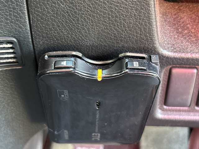 日産 セレナ ハイウェイスター Sハイブリッド 神奈川県 2013(平25)年 8.5万km ブリリアントホワイトパール 純正SDナビ【MC312D-W】/Bluetooth・CD・SD・USB・AUX/フリップダウンモニター/ブラインドスポットモニター/バックカメラ/クルーズコントロール/スペアキー1本/片側パワースライドドア/ビルトインETC/スマートキー/純正16インチアルミホイール/LEDヘッドライト/オートライト/取扱説明書