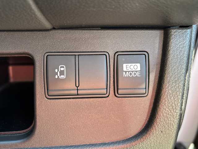 日産 セレナ ハイウェイスター Sハイブリッド 神奈川県 2013(平25)年 8.5万km ブリリアントホワイトパール 純正SDナビ【MC312D-W】/Bluetooth・CD・SD・USB・AUX/フリップダウンモニター/ブラインドスポットモニター/バックカメラ/クルーズコントロール/スペアキー1本/片側パワースライドドア/ビルトインETC/スマートキー/純正16インチアルミホイール/LEDヘッドライト/オートライト/取扱説明書