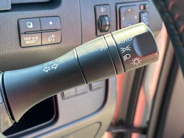 日産 セレナ ハイウェイスター Sハイブリッド 神奈川県 2013(平25)年 8.5万km ブリリアントホワイトパール 純正SDナビ【MC312D-W】/Bluetooth・CD・SD・USB・AUX/フリップダウンモニター/ブラインドスポットモニター/バックカメラ/クルーズコントロール/スペアキー1本/片側パワースライドドア/ビルトインETC/スマートキー/純正16インチアルミホイール/LEDヘッドライト/オートライト/取扱説明書