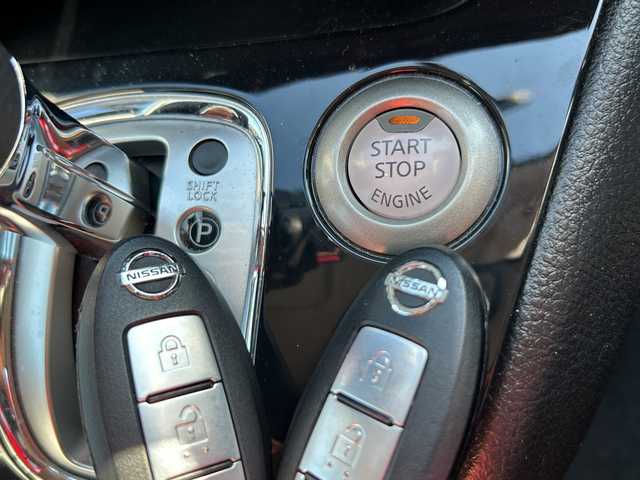 日産 セレナ ハイウェイスター Sハイブリッド 神奈川県 2013(平25)年 8.5万km ブリリアントホワイトパール 純正SDナビ【MC312D-W】/Bluetooth・CD・SD・USB・AUX/フリップダウンモニター/ブラインドスポットモニター/バックカメラ/クルーズコントロール/スペアキー1本/片側パワースライドドア/ビルトインETC/スマートキー/純正16インチアルミホイール/LEDヘッドライト/オートライト/取扱説明書