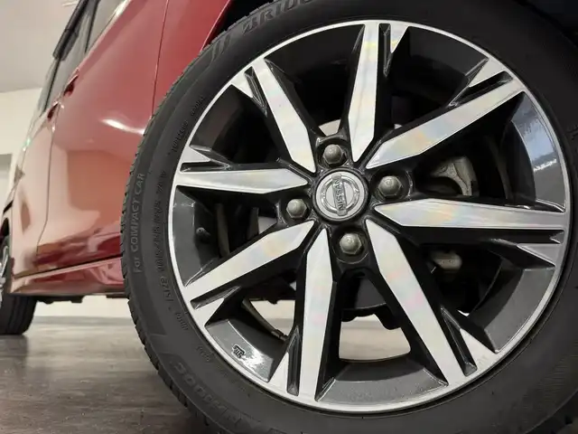 日産 デイズ ルークス ハイウェイスター Gターボ 三重県 2018(平30)年 3.6万km スパークリングレッドM ガソリン・ターボ/FF/インパネCVT/純正 7インチナビ MM317D-W/（FM/AM/CD/DVD/iPod/SD/TV/WALKMAN/USB/Bluetooth/MUSIC STOCKER/ドラレコ/AUX）/アラウンドビューモニター/両側オートスライドドア/ドライブレコーダー 前方/ETC/安全/・エマージェンシーブレーキ/・LDW（車線逸脱警報）/・ハイビームアシスト/・VDC（ビークルダイナミクスコントロール）/・踏み間違い衝突防止アシスト/装備/・クルーズコントロール/・オートエアコン/・オートライトシステム/・LEDヘッドライト/・フロントフォグライト/・電動格納ドアミラー/・リヤシーリングファン（『ナノイー』）/・ステアリングスイッチ/・プッシュスタート/・インテリジェントキーx2/・SRS デュアル＋サイドエアバッグ/・純正15inAW/・保/取/ナビ取/など