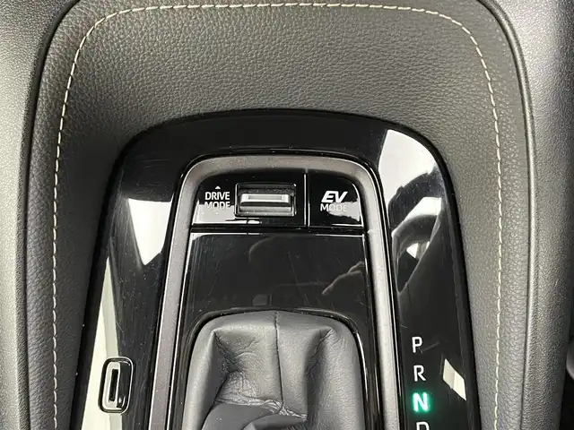 トヨタ カローラツーリング ハイブリッド ダブルバイビー 宮城県 2020(令2)年 4.1万km スパークリングブラックパールクリスタルシャイン 純正ナビ/(AM/FM/TV/USB/BT/Miracast)/バックカメラ/ETC2.0/前方ドライブレコーダー/レーダークルーズコントロール/プッシュスタート/スマートキー/スペアキー/ハーフレザー/フロントエアロ/オートライト/オートマチックハイビーム/LEDヘッドライト/フォグランプ/ヘッドライトレベライザー/ドアバイザー/純正フロアマット/純正17インチアルミホイール
