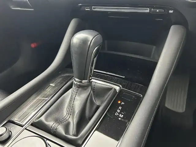 マツダ マツダ３ファストバック XD Lパッケージ 千葉県 2019(令1)年 4.2万km ポリメタルグレーM 禁煙車/AT誤発進抑制制御/スマート・ブレーキ・サポート/レーダークルーズコントロール/360度セーフティパッケージ/・全方位カメラ/・ドライバーモニタリング/純正8.8型センターディスプレイ/・BOSEサウンドシステム/・CD/DVD/Bluetooth/・フルセグTV/LEDオートライト/ブラックレザーシート/シートヒーター/パワーシート/純正18インチアルミホイール/プッシュスタート/アイドリングストップ/取扱説明書