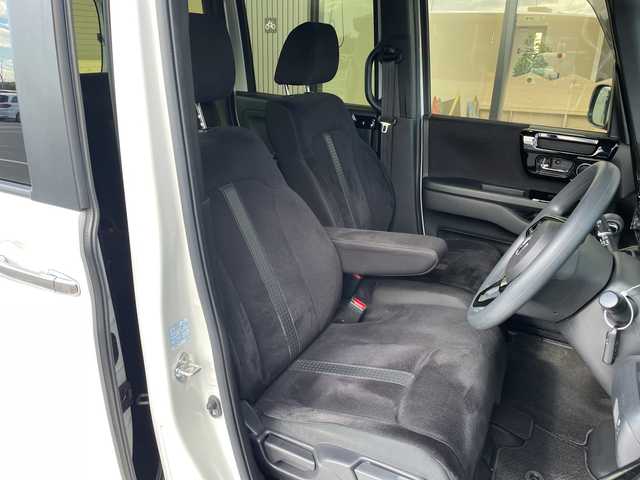 ホンダ Ｎ ＢＯＸ カスタム L 愛知県 2021(令3)年 4.2万km プラチナホワイトパール ホンダセンシング/純正9型ナビ/両側パワースライドドア/レーダークルーズコントロール/シートヒーター/バックカメラ/コーナーセンサー/純正アルミホイール/LEDヘッドライト/レーンキープアシスト/ドライブレコーダー/衝突軽減システム/ETC/フルセグ/CD DVD/Bluetooth/ステアリングスイッチ/スマートキー/プッシュスタート