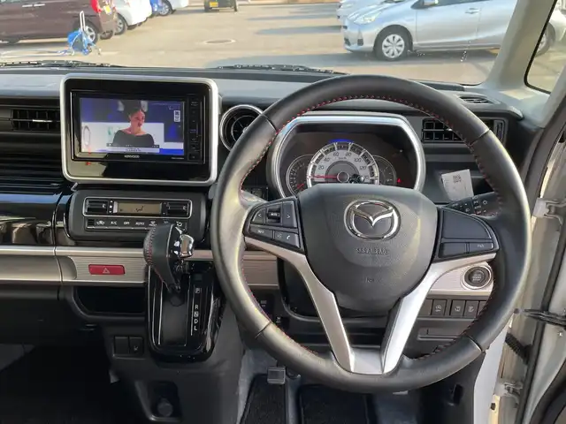 マツダ フレアワゴン カスタムスタイル ハイブリッド XS 石川県 2019(令1)年 5.6万km ピュアホワイトP 社外メモリーナビ/CD/DVD/フルセグTV/バックカメラ/両側パワースライドドア/純正アルミホイール/ETC/レーダーブレーキ/コーナーセンサー/シートヒーター/スマートキー/プッシュスタート/電動ミラー/オートライト/保証書/取説/スペアキー