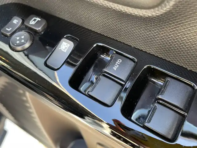 マツダ フレアワゴン カスタムスタイル ハイブリッド XS 石川県 2019(令1)年 5.6万km ピュアホワイトP 社外メモリーナビ/CD/DVD/フルセグTV/バックカメラ/両側パワースライドドア/純正アルミホイール/ETC/レーダーブレーキ/コーナーセンサー/シートヒーター/スマートキー/プッシュスタート/電動ミラー/オートライト/保証書/取説/スペアキー