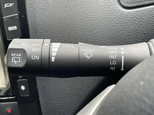 日産 セレナ ハイウェイS S HV Aセーフ 滋賀県 2014(平26)年 6.1万km ブリリアントホワイトパール 純正8型ナビ/（BT/SD/DVD/フルセグ）/後席フリップダウンモニター/全方位カメラ/両側電動スライドドア/ビルトインETC/衝突被害軽減ブレーキ/スマートキー/LEDヘッドライト/クリアランスソナー/スマートキー