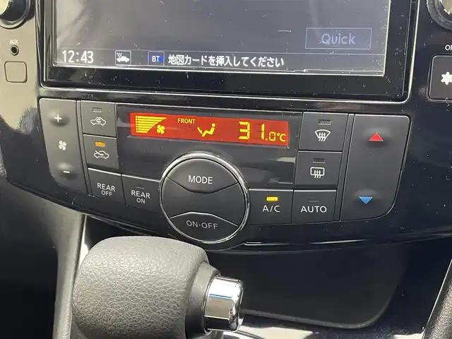 日産 セレナ ハイウェイS S HV Aセーフ 滋賀県 2014(平26)年 6.1万km ブリリアントホワイトパール 純正8型ナビ/（BT/SD/DVD/フルセグ）/後席フリップダウンモニター/全方位カメラ/両側電動スライドドア/ビルトインETC/衝突被害軽減ブレーキ/スマートキー/LEDヘッドライト/クリアランスソナー/スマートキー