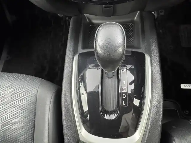 日産 エクストレイル 20X エマージェンシーブレーキ 愛知県 2015(平27)年 9.9万km 黒 日産純正オリジナルナビゲーションシステム/フルセグTV/Bluetooth対応/バックカメラ/プッシュスタート/ステアリングリモコン/ETC/オートエアコン/エマージェンシーブレーキ/アイドリングストップ/フルフラットシート/純正フロアマット/純正17インチアルミホイール/オートライト/純正LEDヘッドライト/フォグランプ/スマートキー