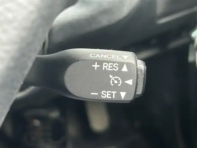 トヨタ ハリアー ハイブリッド プレミアム Sパッケージ 愛知県 2006(平18)年 14.8万km シルバーM メーカーオプションナビ【CD DVD MD ワンセグ】/バックカメラ/ETC/ドライブレコーダー/クルーズコントロール/オートライト/キセノンライト/電動リアゲート/スマートキー/レザーシート/シートヒーター/純正フロアマット/ドアバイザー/電動格納ドアミラー/禁煙車