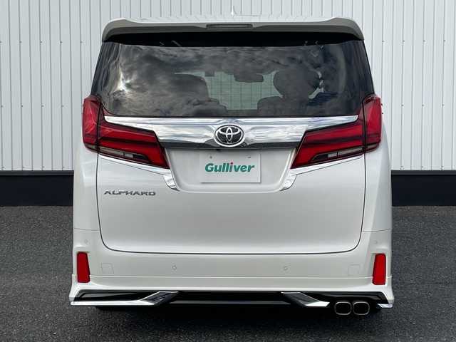トヨタ アルファード S Cパッケージ 千葉県 2023(令5)年 1.6万km ホワイトパールクリスタルシャイン 【純正9インチディスプレイオーディオナビキット付き/（AM/FM/フルセグ/Bluetooth）/バックカメラ/前後ドライブレコーダー/衝突被害軽減システム/車線逸脱警報/クルーズコントロール/フリップダウンモニター/レザーシート/両側パワースライドドア/横滑り防止装置/ETC/LEDヘッドライト/フォグランプ/オートライト/ウィンカーミラー/電動格納ミラー/純正18インチAW/シートヒーター/エアシート/シートリフター/ステアリングヒーター/禁煙車/プッシュスタート/スマートキー/フロアマット/スペアキー/取扱説明書