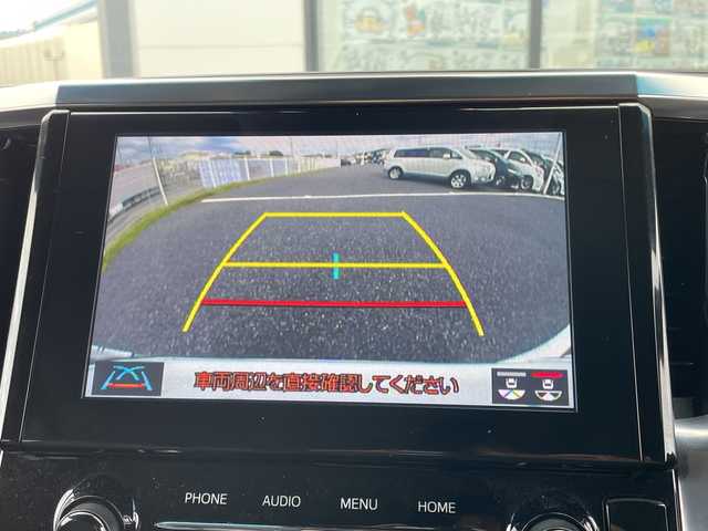 トヨタ アルファード S Cパッケージ 千葉県 2023(令5)年 1.6万km ホワイトパールクリスタルシャイン 【純正9インチディスプレイオーディオナビキット付き/（AM/FM/フルセグ/Bluetooth）/バックカメラ/前後ドライブレコーダー/衝突被害軽減システム/車線逸脱警報/クルーズコントロール/フリップダウンモニター/レザーシート/両側パワースライドドア/横滑り防止装置/ETC/LEDヘッドライト/フォグランプ/オートライト/ウィンカーミラー/電動格納ミラー/純正18インチAW/シートヒーター/エアシート/シートリフター/ステアリングヒーター/禁煙車/プッシュスタート/スマートキー/フロアマット/スペアキー/取扱説明書