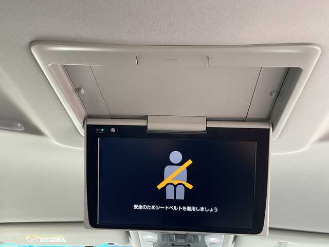 トヨタ アルファード S Cパッケージ 千葉県 2023(令5)年 1.6万km ホワイトパールクリスタルシャイン 【純正9インチディスプレイオーディオナビキット付き/（AM/FM/フルセグ/Bluetooth）/バックカメラ/前後ドライブレコーダー/衝突被害軽減システム/車線逸脱警報/クルーズコントロール/フリップダウンモニター/レザーシート/両側パワースライドドア/横滑り防止装置/ETC/LEDヘッドライト/フォグランプ/オートライト/ウィンカーミラー/電動格納ミラー/純正18インチAW/シートヒーター/エアシート/シートリフター/ステアリングヒーター/禁煙車/プッシュスタート/スマートキー/フロアマット/スペアキー/取扱説明書