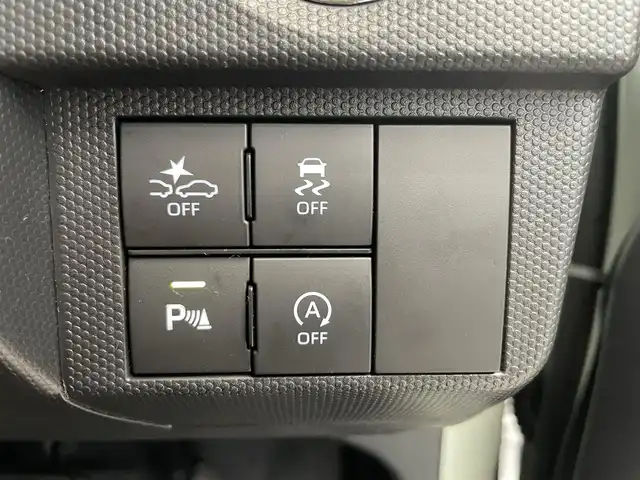 ダイハツ タフト G 鹿児島県 2023(令5)年 1.3万km セラミックグリーンM ラギッドパック/バックモニター/社外ナビ/　・Bluetooth接続/　・フルセグTV/　・HDMI接続/　・iPod接続/　・CD/DVD再生/　・USB接続/マッドスタータイヤ/スカイフィールドトップ/運転席助手席シートヒーター/前後ドライブレコーダー/ETC/電動パーキングブレーキ/オートブレーキホールド/純正アルミホイール/本革巻きステアリング/電動格納ミラー/ルーフレール/フォブランプ/禁煙車