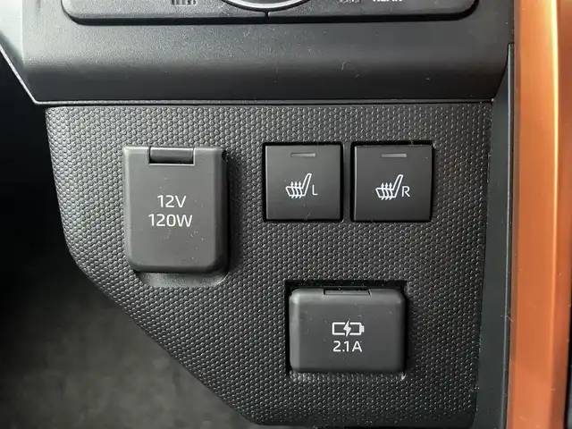 ダイハツ タフト G 鹿児島県 2023(令5)年 1.3万km セラミックグリーンM ラギッドパック/バックモニター/社外ナビ/　・Bluetooth接続/　・フルセグTV/　・HDMI接続/　・iPod接続/　・CD/DVD再生/　・USB接続/マッドスタータイヤ/スカイフィールドトップ/運転席助手席シートヒーター/前後ドライブレコーダー/ETC/電動パーキングブレーキ/オートブレーキホールド/純正アルミホイール/本革巻きステアリング/電動格納ミラー/ルーフレール/フォブランプ/禁煙車