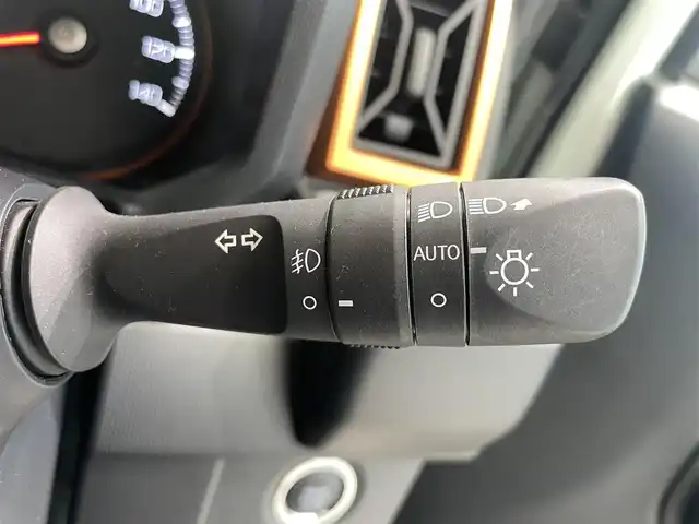 ダイハツ タフト G 鹿児島県 2023(令5)年 1.3万km セラミックグリーンM ラギッドパック/バックモニター/社外ナビ/　・Bluetooth接続/　・フルセグTV/　・HDMI接続/　・iPod接続/　・CD/DVD再生/　・USB接続/マッドスタータイヤ/スカイフィールドトップ/運転席助手席シートヒーター/前後ドライブレコーダー/ETC/電動パーキングブレーキ/オートブレーキホールド/純正アルミホイール/本革巻きステアリング/電動格納ミラー/ルーフレール/フォブランプ/禁煙車