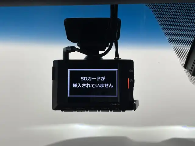 トヨタ ランドクルーザー GRスポーツ 大分県 2023(令5)年 0.8万km グレーメタリック ワンオーナー/サンルーフ/トヨタセーフティーセンス/プリクラッシュセーフティ/レーントレーシングアシスト/レーンディパーチャーアラート/レーダークルーズコントロール（全車速追従機能付）/アダプティブハイビームシステム／オートマチックハイビーム/ロードサインアシスト/発進遅れ告知機能/JBLサウンド/パノラミックビューモニター/12.3型純正ナビ/（フルセグ/Bluetooth/Applecarplay/androidauto)/レーダークルーズコントロール/ブラインドスポットモニター/前後ドライブレコーダー/前後席シートヒーター・ベンチレーションシート/前席パワーシート/赤黒レザーシート/パワーバックドア/クリアランスソナー/マルチテレインモニター/クロールコントロール/電動デフロック（フロント/リア）/ダウンヒル/ヒルアシストコントロール/オートブレーキホールド/保証書・取扱説明書