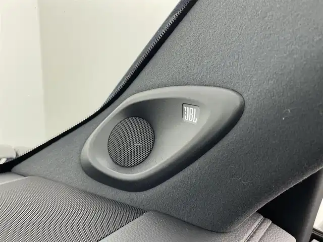 トヨタ ランドクルーザー GRスポーツ 大分県 2023(令5)年 0.8万km グレーメタリック ワンオーナー/サンルーフ/トヨタセーフティーセンス/プリクラッシュセーフティ/レーントレーシングアシスト/レーンディパーチャーアラート/レーダークルーズコントロール（全車速追従機能付）/アダプティブハイビームシステム／オートマチックハイビーム/ロードサインアシスト/発進遅れ告知機能/JBLサウンド/パノラミックビューモニター/12.3型純正ナビ/（フルセグ/Bluetooth/Applecarplay/androidauto)/レーダークルーズコントロール/ブラインドスポットモニター/前後ドライブレコーダー/前後席シートヒーター・ベンチレーションシート/前席パワーシート/赤黒レザーシート/パワーバックドア/クリアランスソナー/マルチテレインモニター/クロールコントロール/電動デフロック（フロント/リア）/ダウンヒル/ヒルアシストコントロール/オートブレーキホールド/保証書・取扱説明書