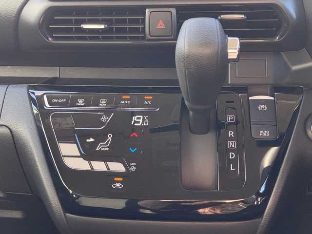 日産 ルークス 岐阜県 2024(令6)年 0.6万km パール 登録時走行距離5418km/カラーコード V12W13 カンジュクカシス/シルキーホワイト３P/全方位カメラ/デジタルインナーミラー/両側パワースライドドア/クルーズコントロール/前後コーナーセンサー/社外ＳＤナビ/ワンセグＴＶ/バックカメラ/ツートンカラー/純正アルミホイール/プッシュスタート/スマートキー/スペアキー/LEDヘッドライト/フォグランプ/ETC