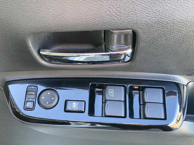 日産 ルークス 岐阜県 2024(令6)年 0.6万km パール 登録時走行距離5418km/カラーコード V12W13 カンジュクカシス/シルキーホワイト３P/全方位カメラ/デジタルインナーミラー/両側パワースライドドア/クルーズコントロール/前後コーナーセンサー/社外ＳＤナビ/ワンセグＴＶ/バックカメラ/ツートンカラー/純正アルミホイール/プッシュスタート/スマートキー/スペアキー/LEDヘッドライト/フォグランプ/ETC