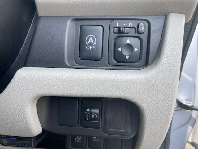 三菱 ｅＫワゴン M e－アシスト 三重県 2015(平27)年 8.7万km クールシルバーメタリック 低車速域衝突被害軽減ブレーキシステム/誤発進抑制機能/ASC/コーストストップ機能付ストップアンドゴー/ヒルスタートアシスト/純正SDナビ/フルセグTV/【CD/SD】/リモコンキー/純正フロアマット
