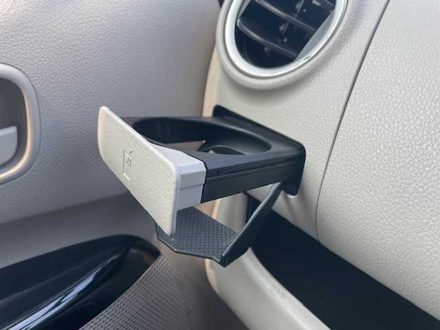 三菱 ｅＫワゴン M e－アシスト 三重県 2015(平27)年 8.7万km クールシルバーメタリック 低車速域衝突被害軽減ブレーキシステム/誤発進抑制機能/ASC/コーストストップ機能付ストップアンドゴー/ヒルスタートアシスト/純正SDナビ/フルセグTV/【CD/SD】/リモコンキー/純正フロアマット