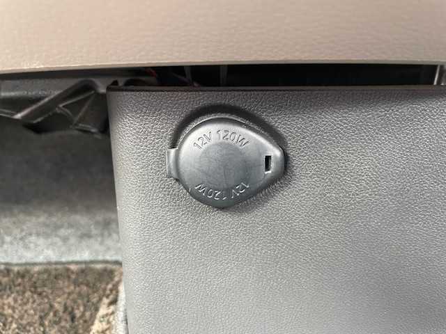 三菱 ｅＫワゴン M e－アシスト 三重県 2015(平27)年 8.7万km クールシルバーメタリック 低車速域衝突被害軽減ブレーキシステム/誤発進抑制機能/ASC/コーストストップ機能付ストップアンドゴー/ヒルスタートアシスト/純正SDナビ/フルセグTV/【CD/SD】/リモコンキー/純正フロアマット