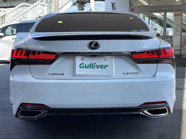 レクサス ＬＳ 500 Fスポーツ 京都府 2019(平31)年 3.5万km ホワイトノーヴァガラスフレーク 純正SDナビ /フルセグTV /Bluetooth/AUX/Miracast/CD/DVD再生機能有/全方位カメラ /BSM /HUD /禁煙 /前後コーナーセンサー /赤ハーフレザー/メモリーパワーシート /エアサスペンション /パドルシフト /ステアリングヒーター/3眼LEDヘッドライト /オートライト/オートマチックハイビーム/クルコン追従有 /サンルーフ/デジタルインナーミラー/純正AW20インチ