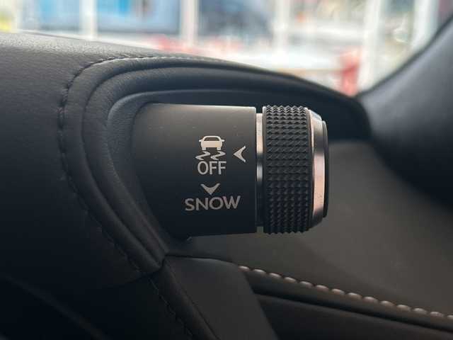 レクサス ＬＳ 500 Fスポーツ 岐阜県 2019(平31)年 3.5万km ホワイトノーヴァガラスフレーク 純正SDナビ /フルセグTV /Bluetooth/AUX/Miracast/CD/DVD再生機能有/全方位カメラ /BSM /HUD /禁煙 /前後コーナーセンサー /赤ハーフレザー/メモリーパワーシート /エアサスペンション /パドルシフト /ステアリングヒーター/3眼LEDヘッドライト /オートライト/オートマチックハイビーム/クルコン追従有 /サンルーフ/デジタルインナーミラー/純正AW20インチ