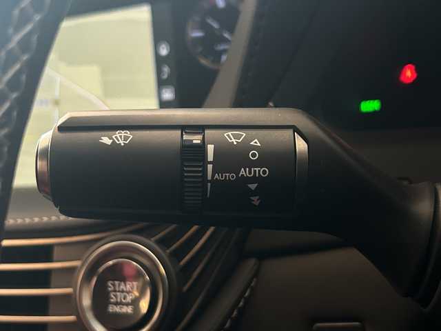 レクサス ＬＳ 500 Fスポーツ 岐阜県 2019(平31)年 3.5万km ホワイトノーヴァガラスフレーク 純正SDナビ /フルセグTV /Bluetooth/AUX/Miracast/CD/DVD再生機能有/全方位カメラ /BSM /HUD /禁煙 /前後コーナーセンサー /赤ハーフレザー/メモリーパワーシート /エアサスペンション /パドルシフト /ステアリングヒーター/3眼LEDヘッドライト /オートライト/オートマチックハイビーム/クルコン追従有 /サンルーフ/デジタルインナーミラー/純正AW20インチ