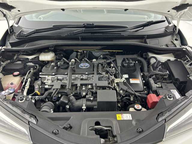 トヨタ Ｃ－ＨＲ G 愛知県 2018(平30)年 4.7万km ホワイトパールクリスタルシャイン フルモデリスタエアロ/純正7インチナビ/（Bluetooth/フルセグTV/DVD再生/USB）/バックカメラ/トヨタセーフティセンス/・プリクラッシュセーフティ/・オートマチックハイビーム/・ロードサインアシスト/・レーダークルーズコントロール/・レーンディパーチャーアラート/・先行車発進告知/ブラインドスポットモニター/クリアランスソナー/ビルトインETC/ドライブレコーダー/ハーフレザーシート/前席シートヒーター/純正18インチアルミホイール/スマートキー/LEDヘッドライト/フォグランプ/オートライト/電子パーキング/オートブレーキホールド/革巻きステアリング/ステアリングスイッチ/電動格納ミラー/純正フロアマット