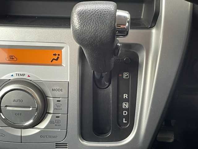 スズキ ハスラー G 茨城県 2015(平27)年 7.1万km クールカーキPM 衝突軽減システム/スマートキー /D席シートヒーター /電動格納ミラー /アイドリングストップ /プッシュスタート /スペアキー /ISOFIX /オートエアコン/純正フロアマット