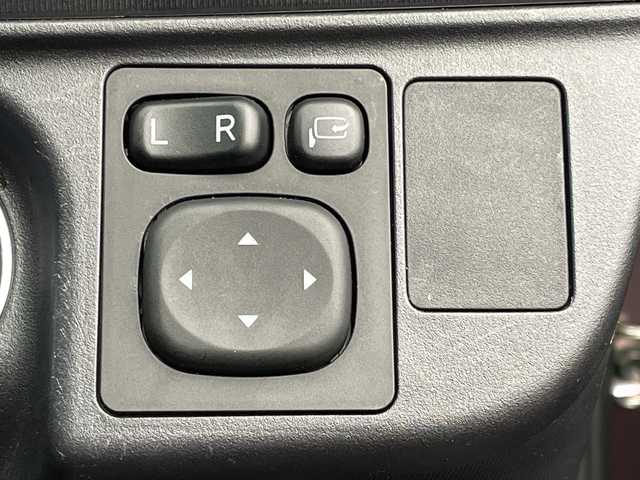 トヨタ アクア S 千葉県 2015(平27)年 2.4万km ディープアメジストマイカメタリック 純正SDナビ/ドライブレコーダー/バックカメラ/横滑り防止装置/ビルトインETC/フォグランプ/オートライト/ウィンカーミラー/電動格納ミラー/シートリフター/プッシュスタート/スマートキー/フロアマット/スペアキー