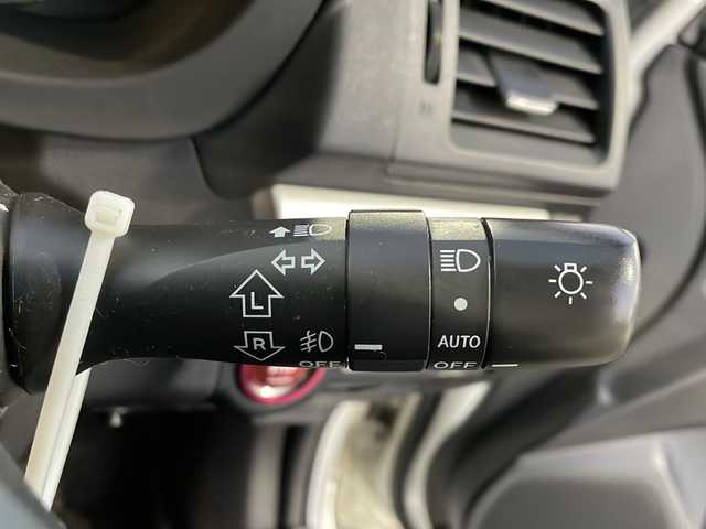 スバル インプレッサ スポーツ 2．0i－S アイサイト 新潟県 2012(平24)年 4.2万km サテンホワイトパール 社外メモリーナビ/フルセグＴＶ　/バックカメラ　/ＢＳＭ　/追従式クルーズコントロール　/シートヒーター　/パワーシート　/パドルシフト　/ＥＴＣ　/フォグランプ　/衝突軽減システム　/横滑り防止システム　/純正アルミホイール　/純正フロアマット/社外マフラー/エアロ装着車