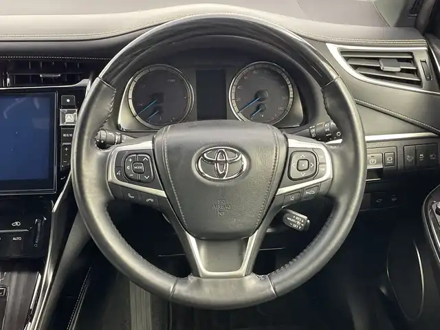 トヨタ ハリアー ハイブリッド プレミアム 新潟県 2018(平30)年 7.2万km スパークリングブラックパールクリスタルシャイン 4WD/ワンオーナー/純正メモリナビ/　フルセグTV/Bluetooth/CD/DVD/USB/レーダークルーズコントロール/衝突被害軽減ブレーキ/レーンキープアシスト/前後コーナーセンサー/パワーバックドア/D席パワーシート/ハーフレザーシート/バックモニター/ビルトインETC/3眼LEDヘッドライト/オートマチックハイビーム/オートライト/シーケンシャルウインカー/ステアリングスイッチ/禁煙車