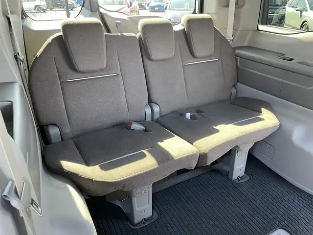 ホンダ ステップワゴン G 道央・札幌 2016(平28)年 7.5万km クリスタルブラックパール ４WD/社外メモリーナビ/CD/DVD/BT/フルセグ/社外フリップダウンモニター/衝突被害軽減ブレーキ/横滑り防止装置/アダプティブクルーズコントロール/レーンキープアシスト/バックカメラ/ビルトインETC/ドライブレコーダー/デジタルインナーミラー/アイドリングストップ/ECONモード/ワイパーデアイサー/片側パワースライドドア/ステアリングリモコン/プッシュスタート/スマートキー/ハロゲンヘッドライト/ヘッドライトレベライザー/電動格納ミラー/ヒーテッドドアミラー/ウィンカーミラー/純正フロアマット/ドアバイザー/スペアキー/純正エンジンスターター/社外AW付冬タイヤ積込/205/60/R16/2023年/山8mm