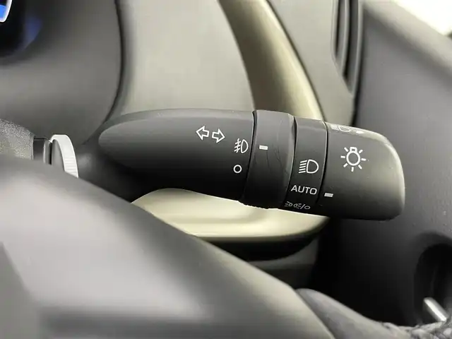 トヨタ アクア Z 千葉県 2021(令3)年 1.8万km クリアベージュメタリック 禁煙車/トヨタセーフティセンス/・プリクラッシュセーフティ/・オートマチックハイビーム /・レーンディパーチャーアラート（LDA）/・ロードサインアシスト（RSA）（道路標識認識支援）/・先行車発進お知らせ機能/純正コネクティッドナビ/バックカメラ/フロントカメラ/サイドカメラ/ETC2.0/クリアランスソナー /ブラインドスポットモニター/スマートキー＆プッシュスタート/革巻きステアリング/ステアリングスイッチ/LEDヘッドライト/フォグライト/電動格納ミラー/純正15インチアルミホイール