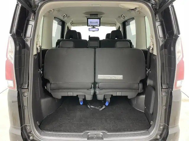 日産 セレナ 岡山県 2016(平28)年 8.9万km ダイヤモンドブラック 純正９インチナビ　(MM516D-L)/【CD/DVD/BT/USB/フルセグ】/純正フリップダウン　/全周囲カメラ　/パーキングアシスト/ビルトインＥＴＣ　/ＬＥＤヘッドライト　/クルーズコントロール　/ドライブレコーダー　前/デジタルインナーミラー　/コーナーセンサー　前後/アイドリングストップ/禁煙車/オートブレーキホールド/踏み間違い防止